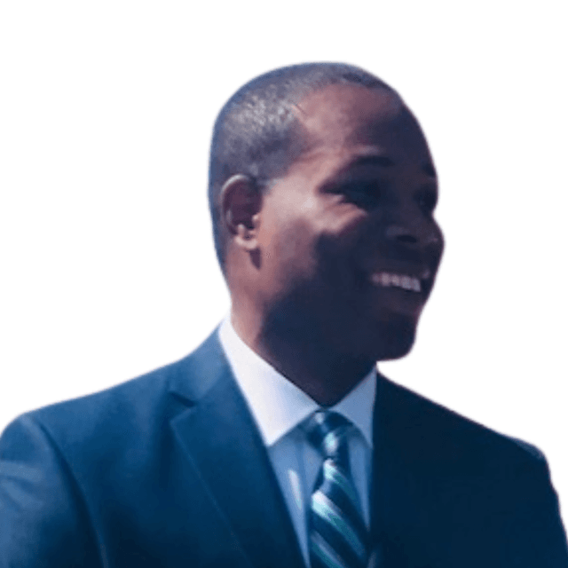 Donnell_headshot.png